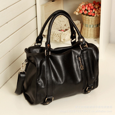酷乐供应韩版双链条斜挎单肩、手提女包包 厂家直销的时尚之选