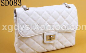 探索潮流风尚 2024女包批发市场全攻略